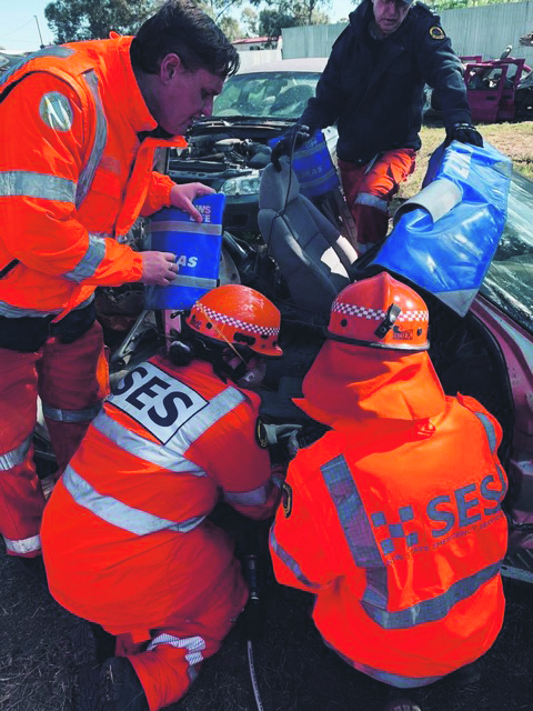 Ivanhoe SES team training on extracting patients from vehicles.