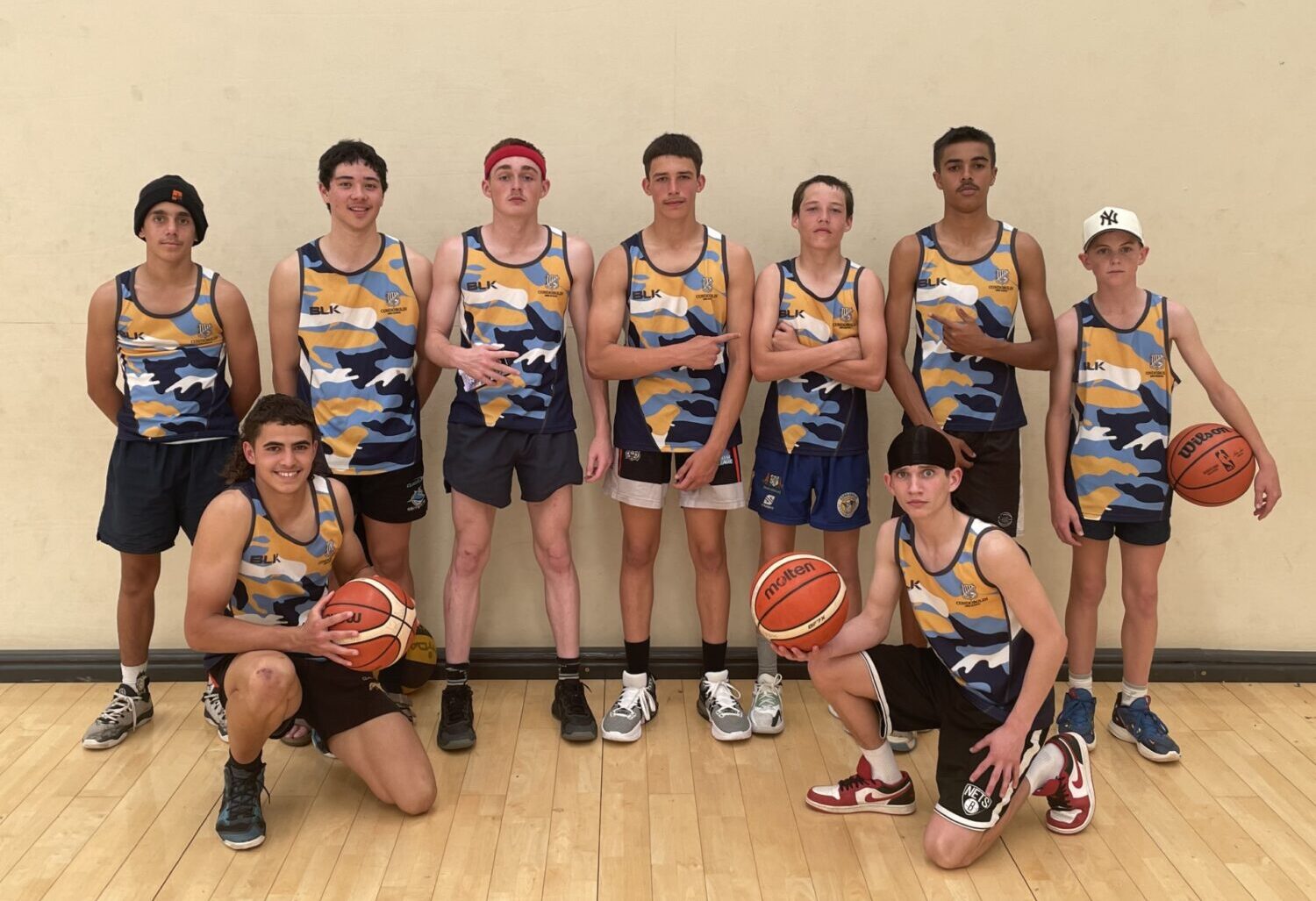 The Condobolin High School Under 15’s basketball team headed to West Wyalong for the Western Area Combined Basketball Tournament recently. They showed skills and determination at the event. Image Credit: Condobolin High School Facebook Page.